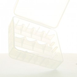 Boite pour quatre accus 18650 ou deux 26650